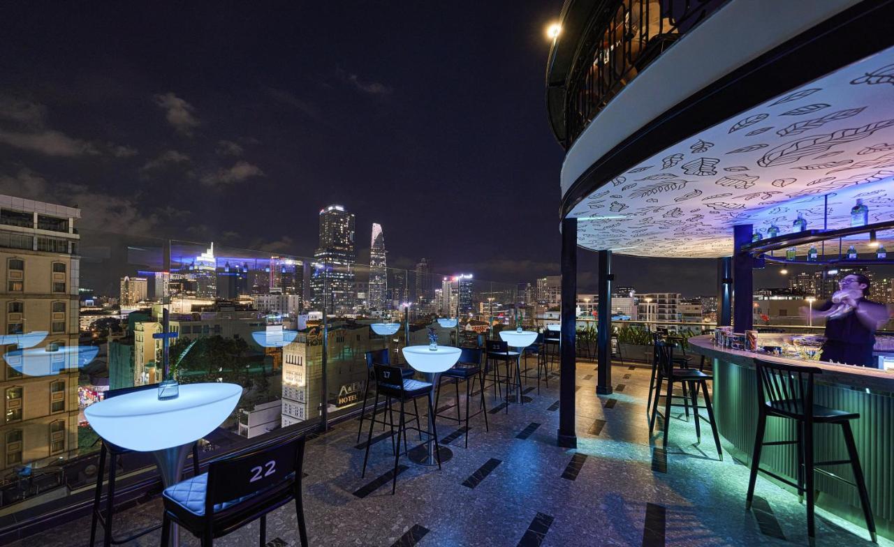 מלון הו צ'י מין סיטי La Siesta Premium Saigon מראה חיצוני תמונה Sky Bar