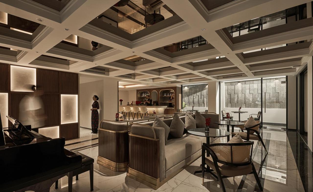 מלון הו צ'י מין סיטי La Siesta Premium Saigon מראה חיצוני תמונה The interior of the lounge